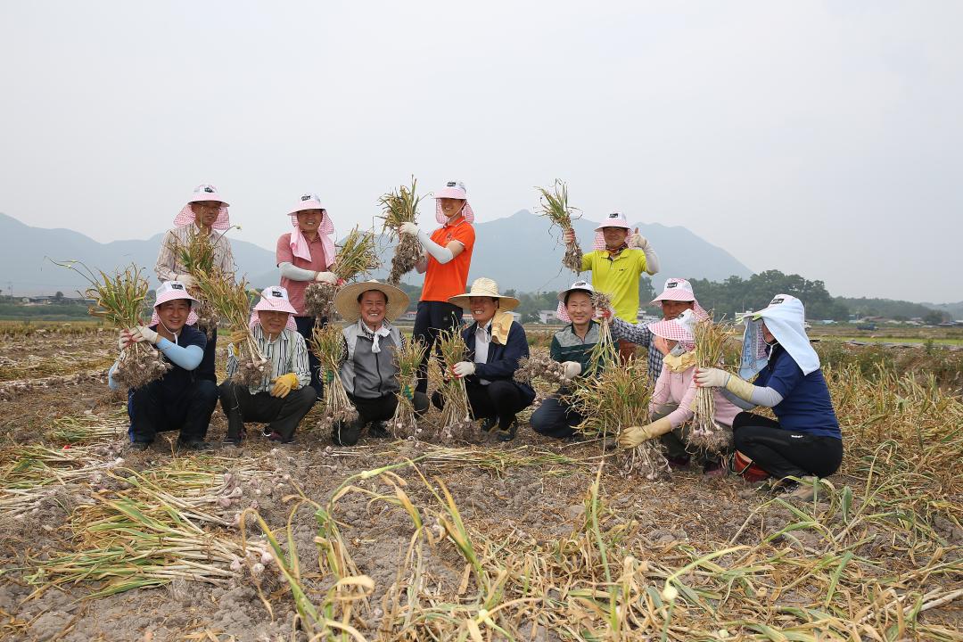 '의성군의회 농촌 일손돕기 지원' 게시글의 사진(1) 'A41U7510.JPG'